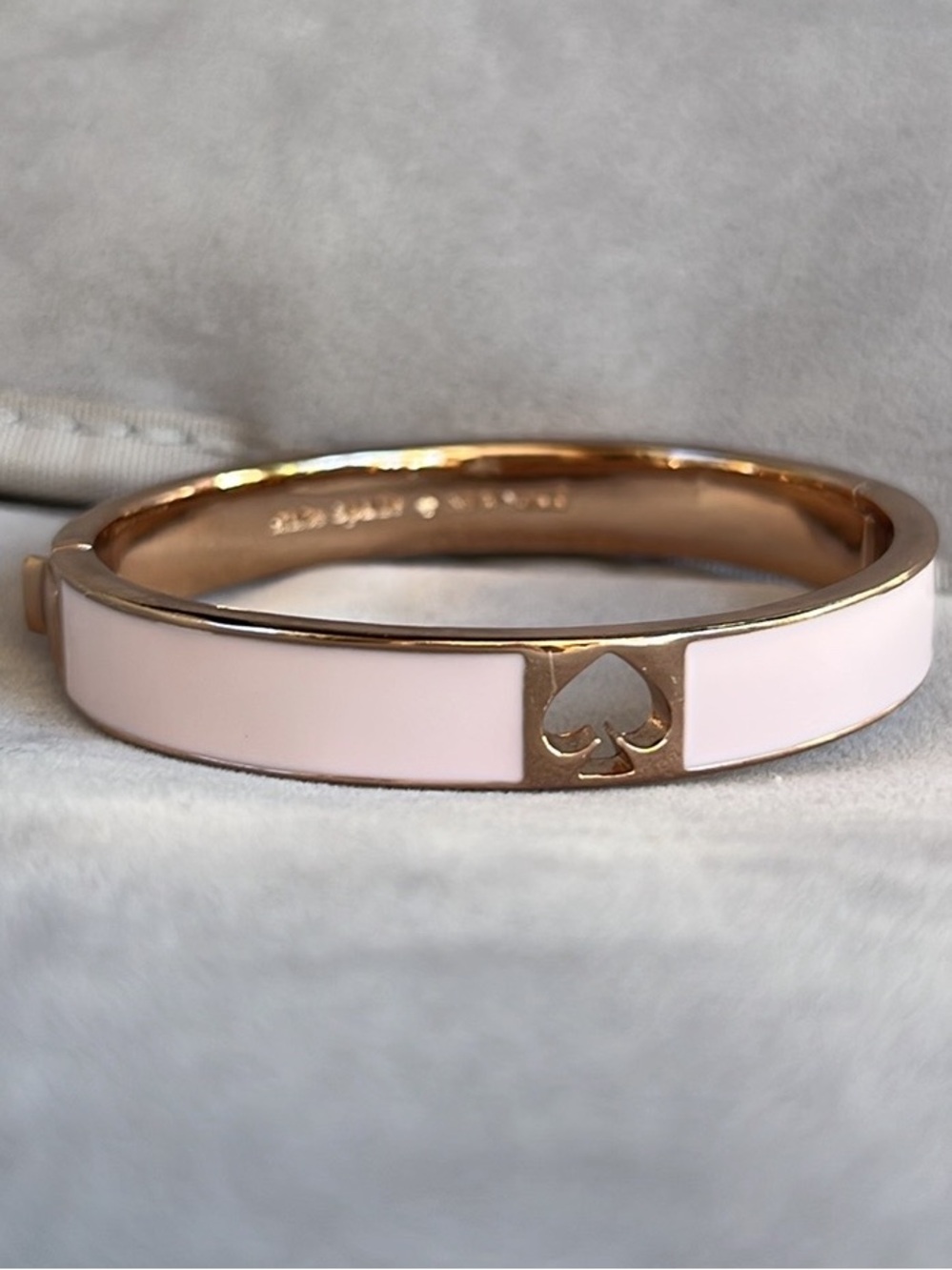 Kate Spade ♠️ RoseGold✨ Bridal Pink✨Hole Punch ✨Wide Enamel✨ Bangle Bracelet✨